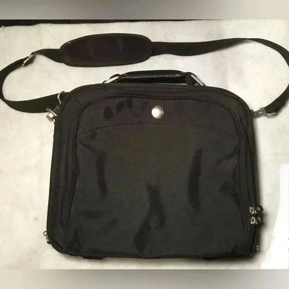 Dell Laptop Computer Bag 15X13X5 Padded Shoulder Strap Carry On Travel - Picture 12 of 16